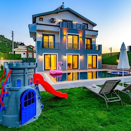 Villa Atlantis - 4 Bedroom In Hisaronu Oludeniz