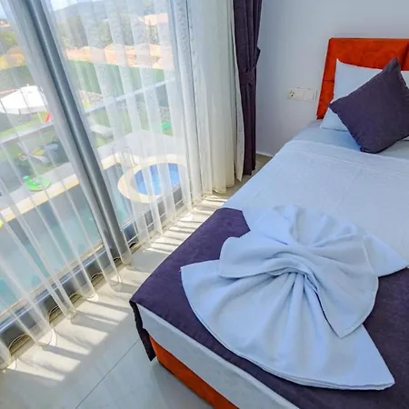 Villa Atlantis - 4 Bedroom In Hisaronu *