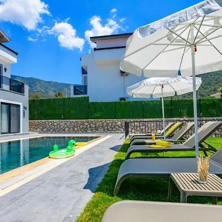 Villa Atlantis - 4 Bedroom In Hisaronu